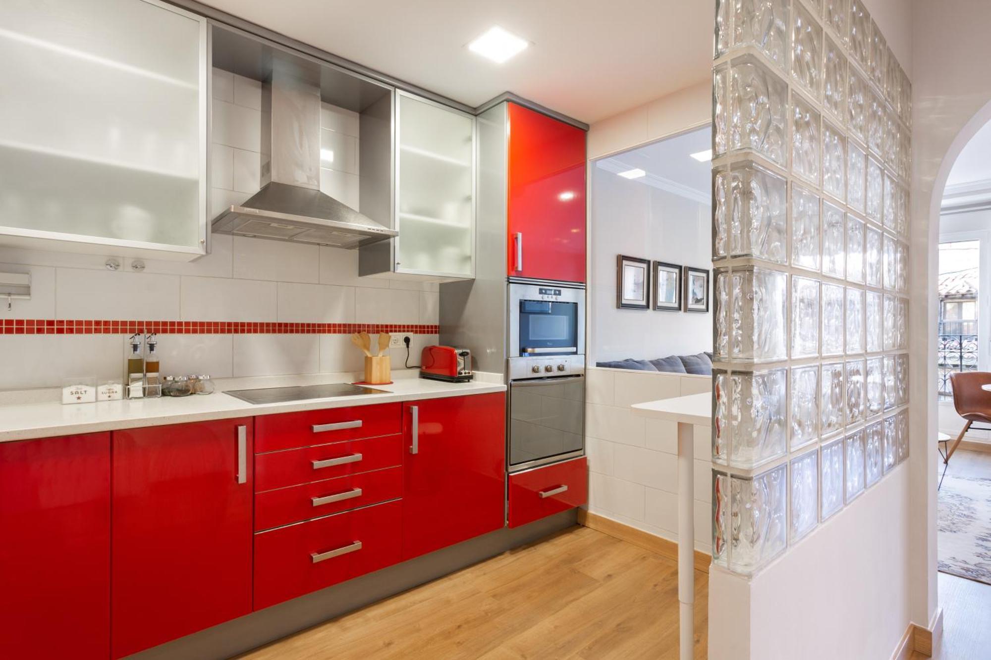 Elegant 1 Bedroom Apartment In The Heart Of Centro Madrid Luaran gambar