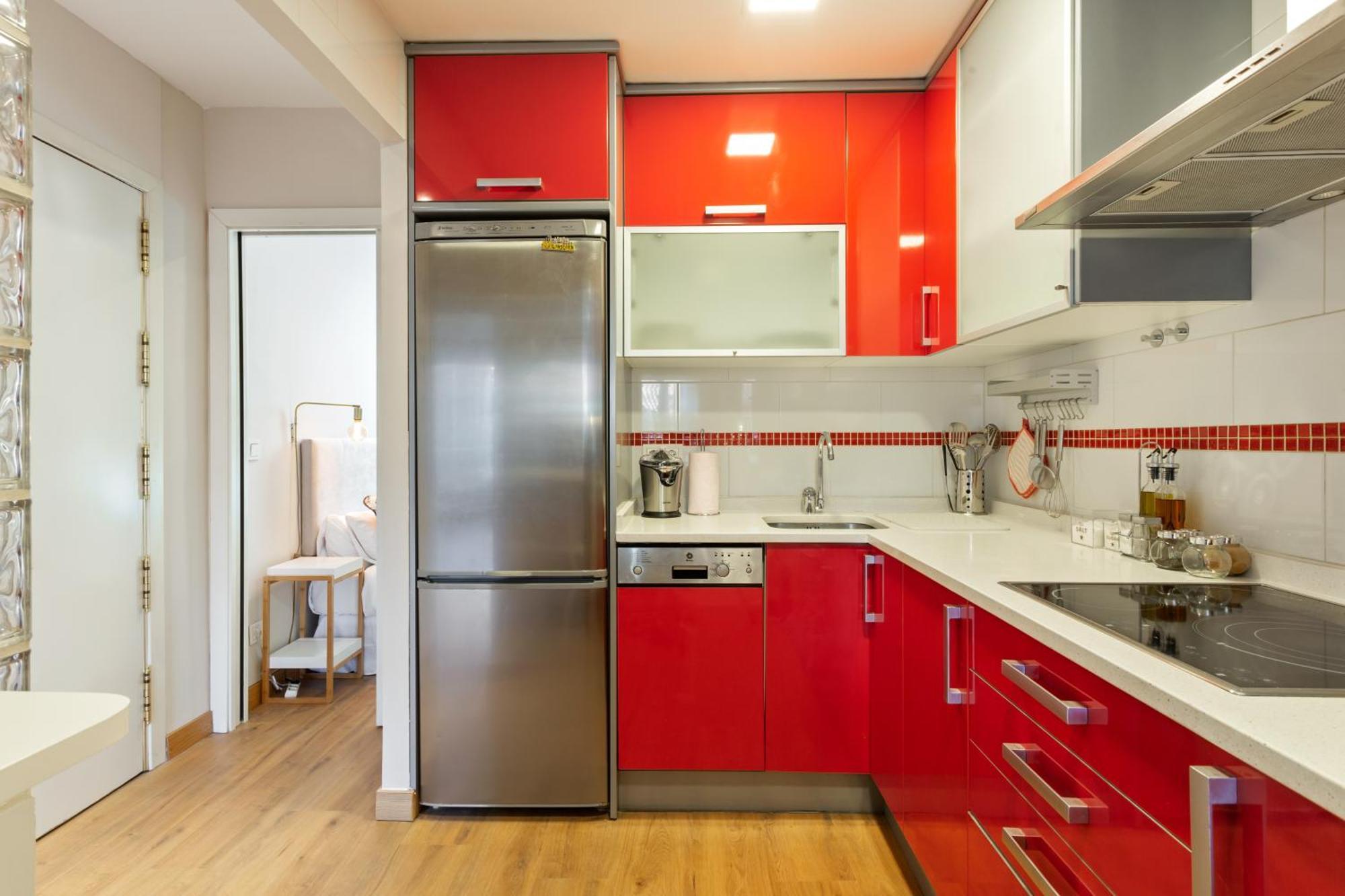 Elegant 1 Bedroom Apartment In The Heart Of Centro Madrid Luaran gambar