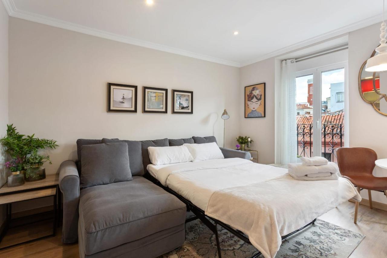 Elegant 1 Bedroom Apartment In The Heart Of Centro Madrid Luaran gambar